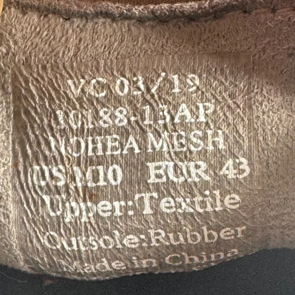 OluKai nohea mesh